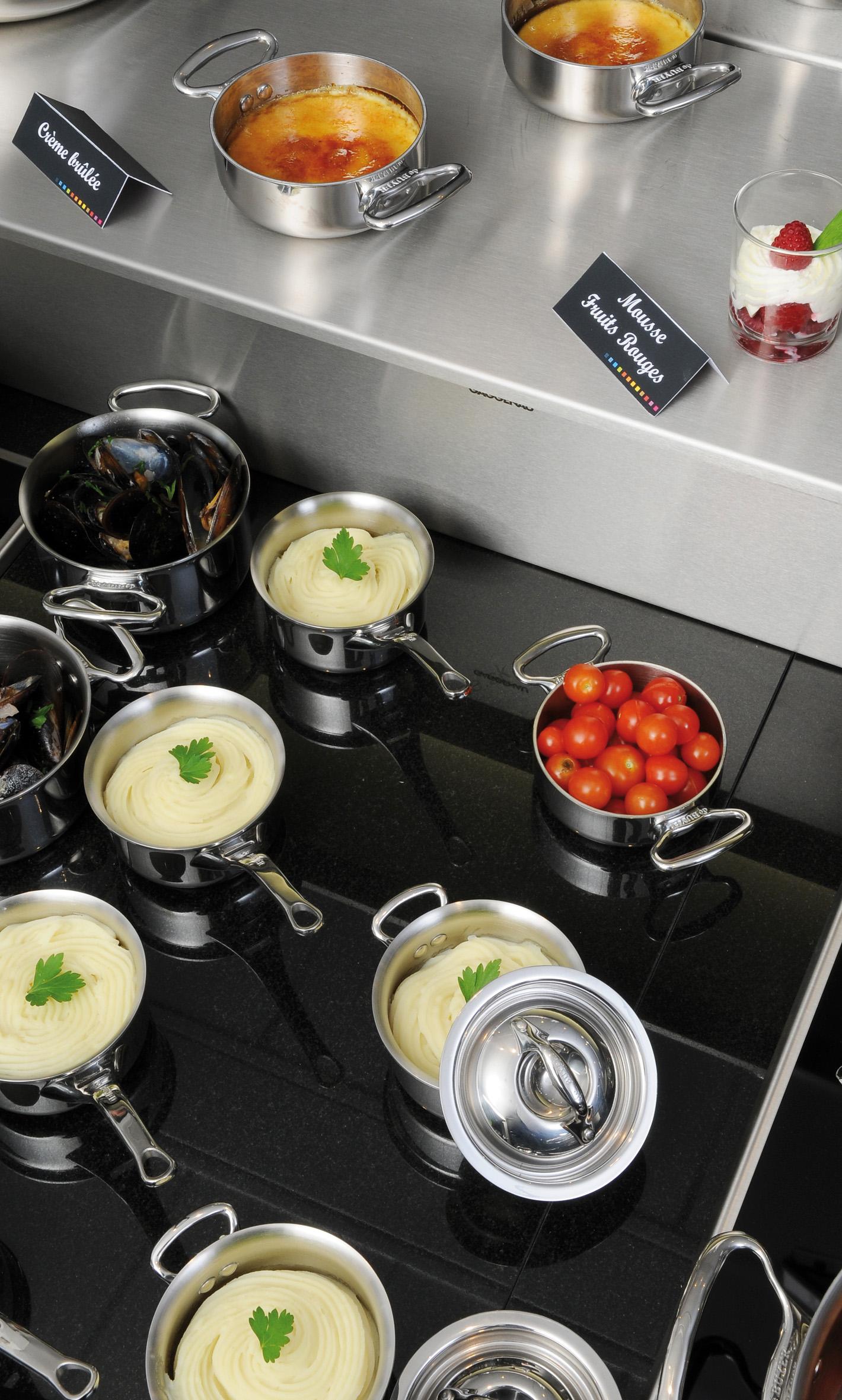 Hrniec Affinity s pokrievkou 20 cm / 3,4 l