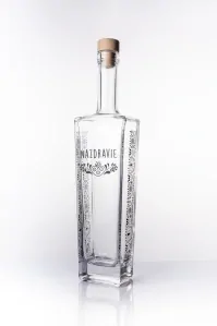 Fľaša NAZDRAVIE 0.5 l (čierna potlač, ornamenty) 