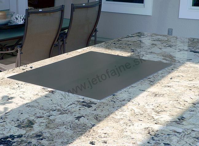 Zabudovateľný gril MO-80