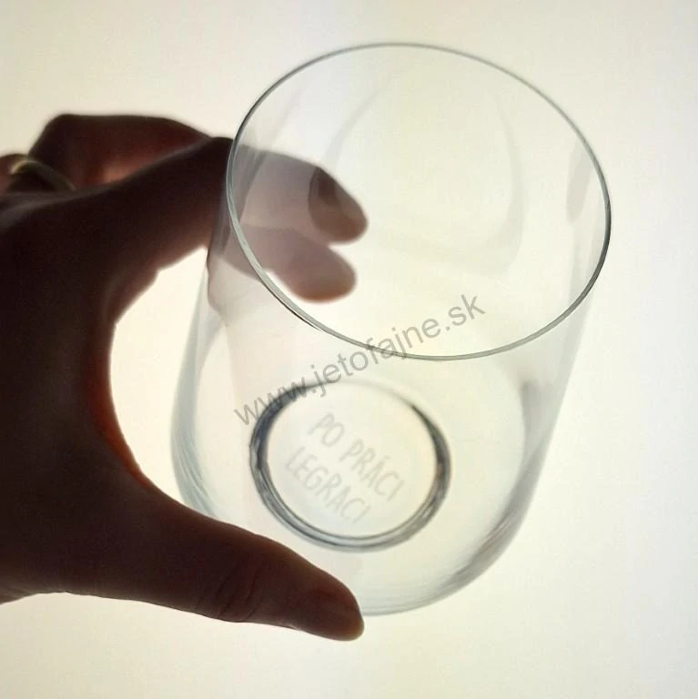 Pohár "Po práci legraci" pieskovanie LUME 500 ml